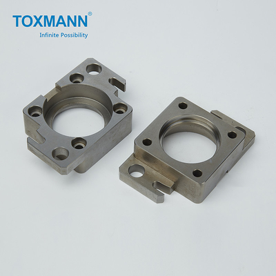I pezzi meccanici su ordinazione di S136 Multiscene, CNC di precisione di elettronica hanno lavorato le componenti a macchina