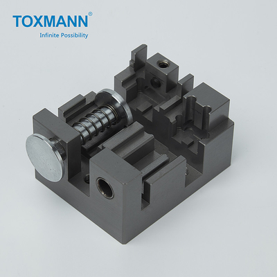 Il CNC multiuso ha lavorato la tolleranza a macchina di alluminio 0.01mm delle parti per il rivettamento dell'attrezzatura