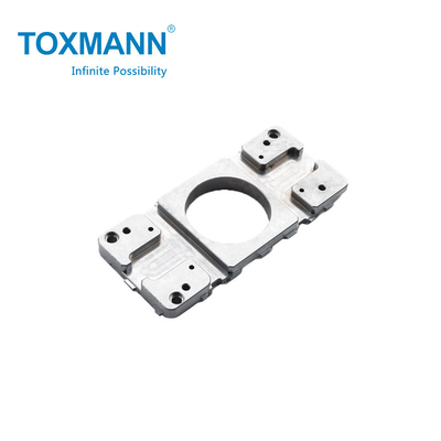 Il CNC S316 ha lavorato il piatto a macchina del supporto del motore per tolleranza 0.02mm della fresatrice
